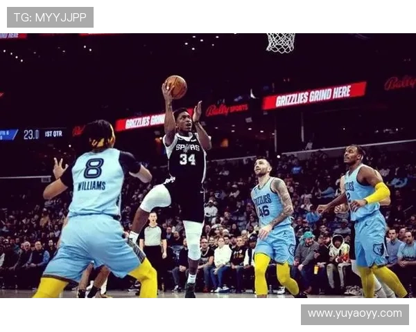 2014季后赛快船与灰熊激战回顾精彩瞬间与关键时刻分析