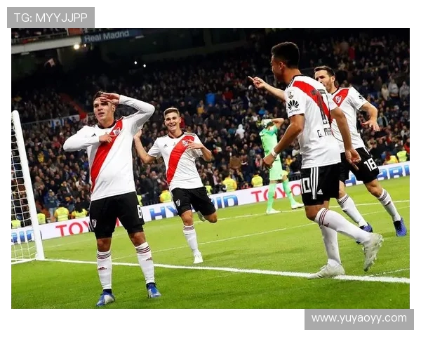 河床与巴拉纳竞赛激战正酣谁将捧起冠军奖杯的荣耀 河床与巴拉纳竞赛激战正酣谁将捧起冠军奖杯的荣耀