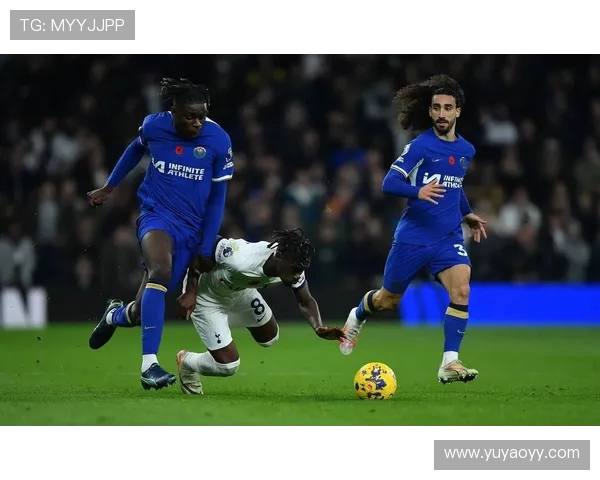 特鲁瓦与克菜蒙的激烈对决揭示法甲联赛的竞争魅力与球队实力较量