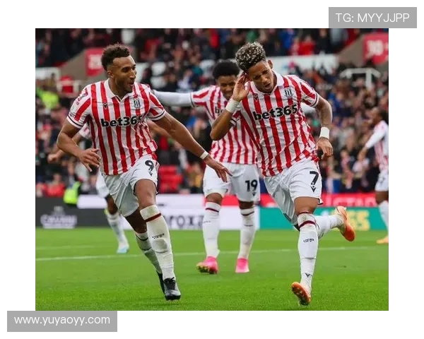 福利特伍与赫尔城的激烈对决展现英冠联赛的精彩与魅力 福利特伍与赫尔城的激烈对决展现英冠联赛的精彩与魅力