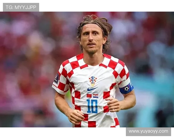 莫德里奇的传奇旅程如何影响现代足球的战术与风格