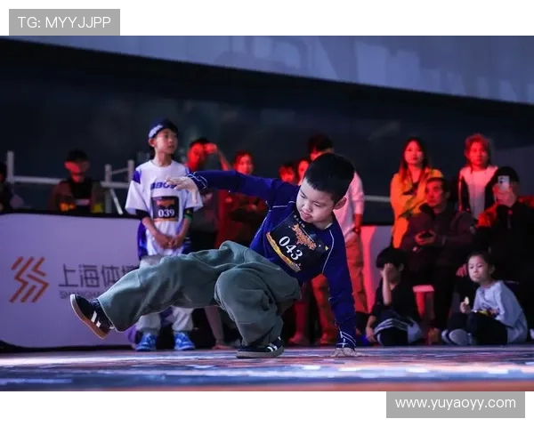 杭州街舞队在世界攀岩锦标赛中以69分领先其他队伍展现强劲实力